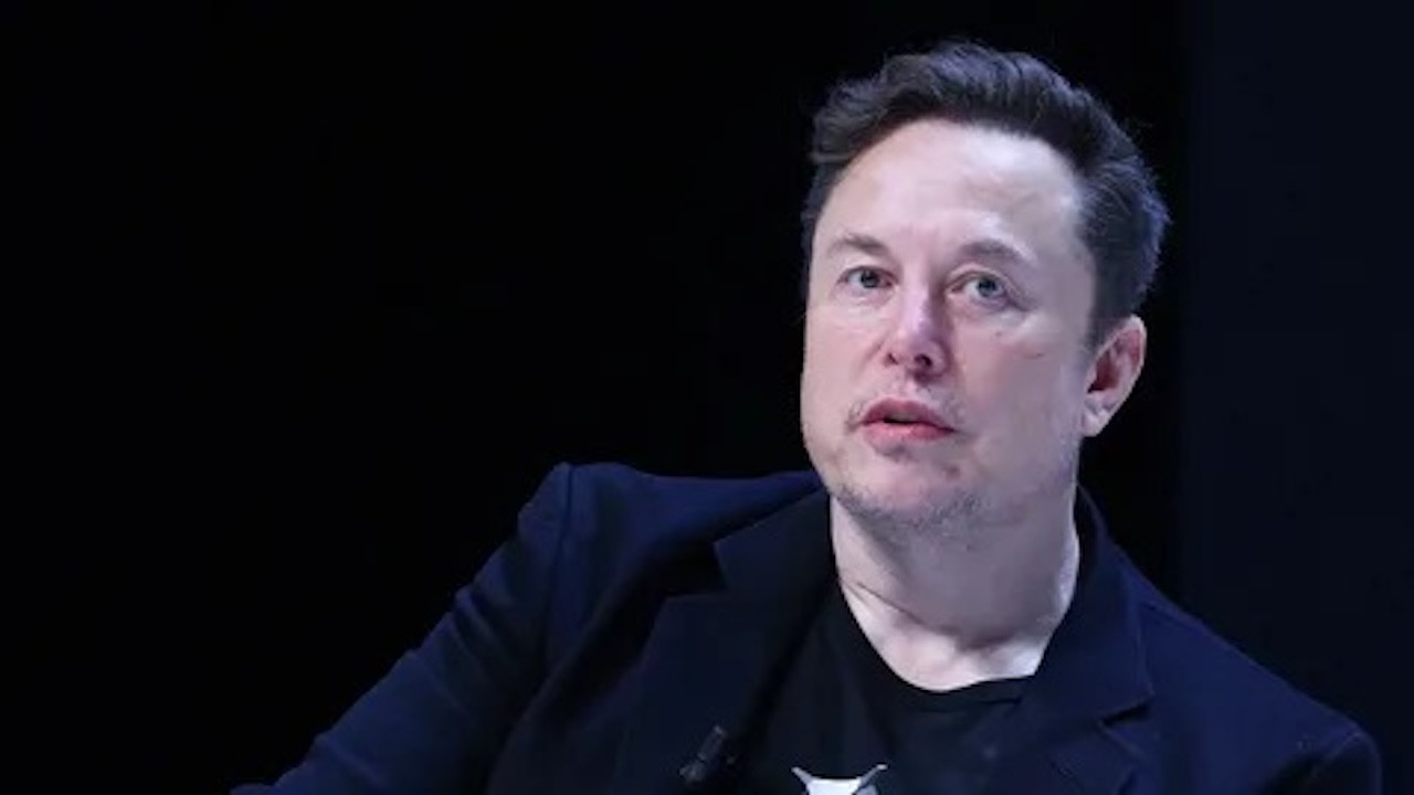 Elon Musk’tan ezber bozan WhatsApp açıklaması! ‘Güvenli değil’
