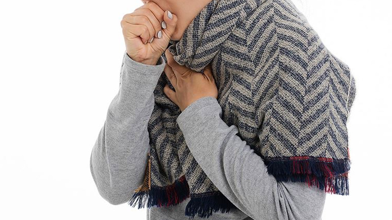 Grip sonrası geçmeyen öksürüğe çok dikkat edin! Uzmanı uyardı