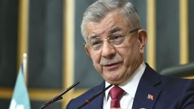 Ahmet Davutoğlu’ndan ‘Epstein’ açıklaması: ‘Hayatımda hiç görmedim, bilmem’