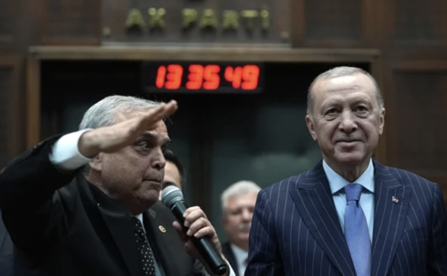 Asker selamıyla AK Parti'ye katılan vekilin sözleri Cumhurbaşkanı Erdoğan'ı kızdırdı - Resim: 1