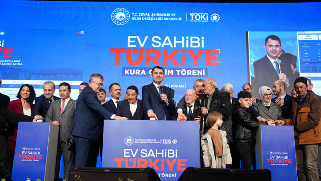 Bakan Murat Kurum'dan Özgür Özel'e tepki: Aklınca oyun kurdu! - Resim: 0