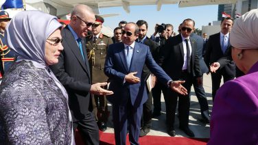 Cumhurbaşkanı Erdoğan Mısır’da böyle karşılandı