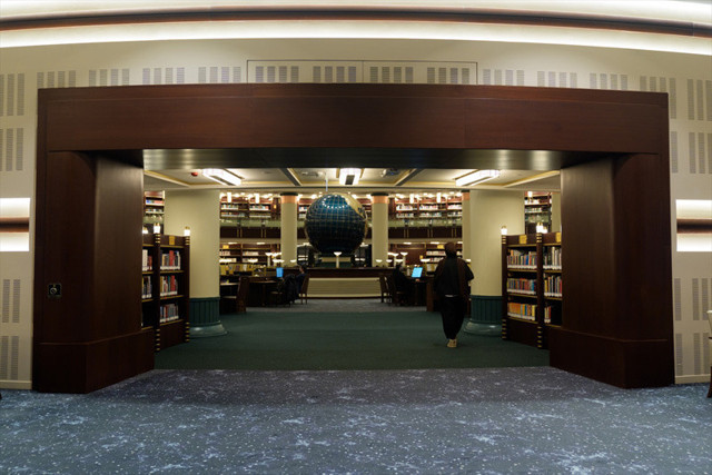 Cumhurbaşkanlığı Millet Kütüphanesi'nde ziyaretçilere sahur ikramları dağıtılıyor - Resim: 1