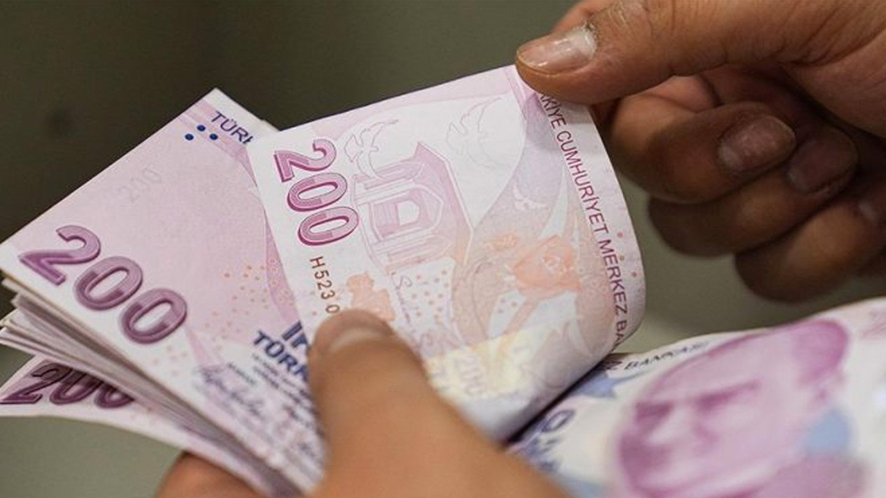 En düşük emekli aylığı Komisyon’da