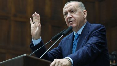 Erdoğan’dan emekli maaşı açıklaması! ‘Baş tacımız’ diyerek emekliyi umutlandırdı