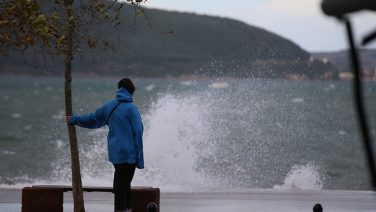 Hafta sonu yurdun batısında yağmur, doğusunda kar yağış etkili olacak