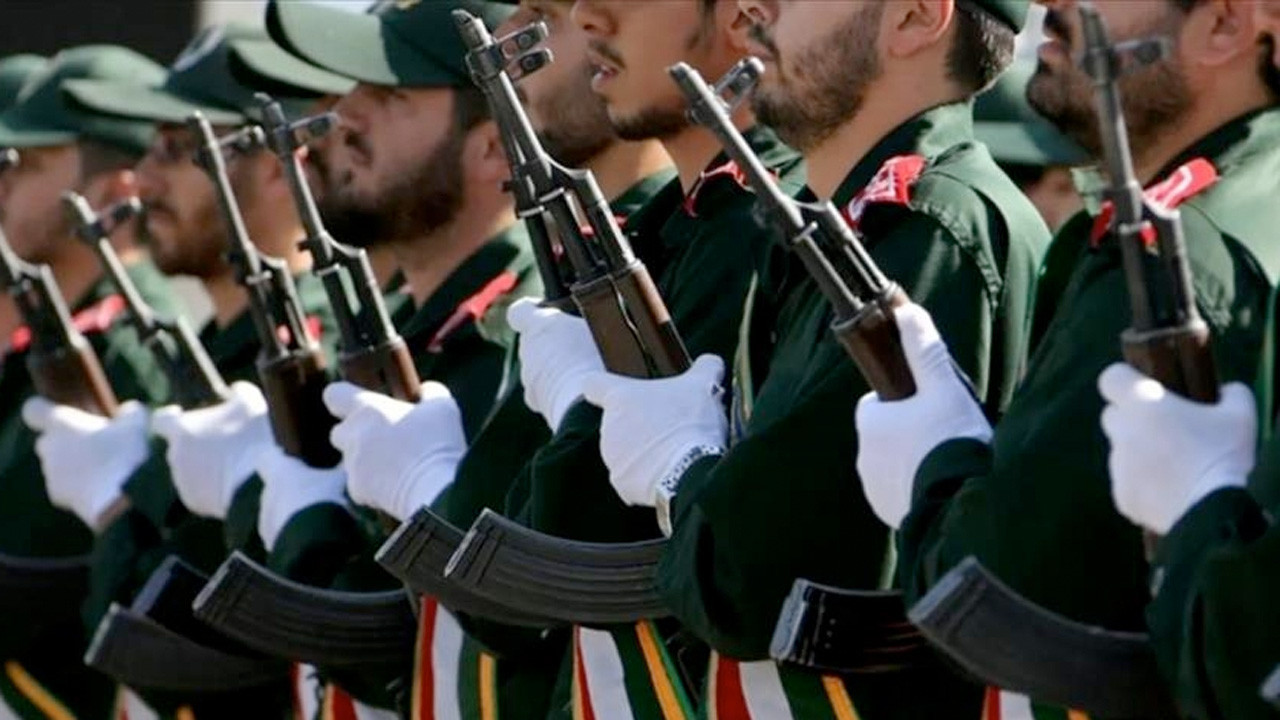 İranlı komutandan ABD’ye: Yutulabilir bir ülke değiliz