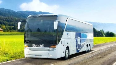 Kamil Koç’tan yıl boyunca her ay 100 yolcusuna hediye bilet