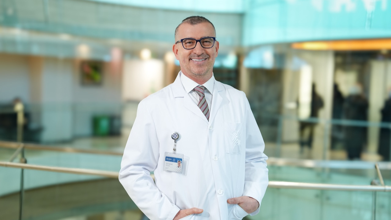 Karın duvarı fıtıklarında robotik cerrahi büyük avantaj sağlıyor