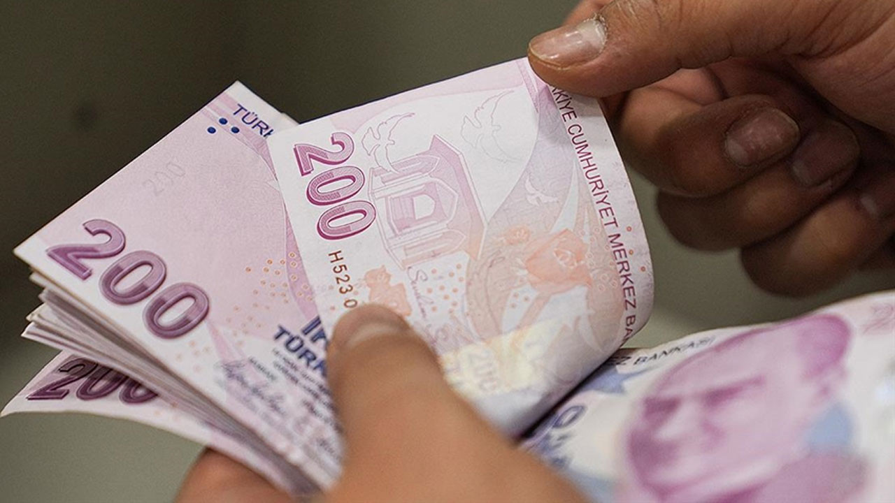 Memurlara yılda 2 kez ikramiye teklifi TBMM’de