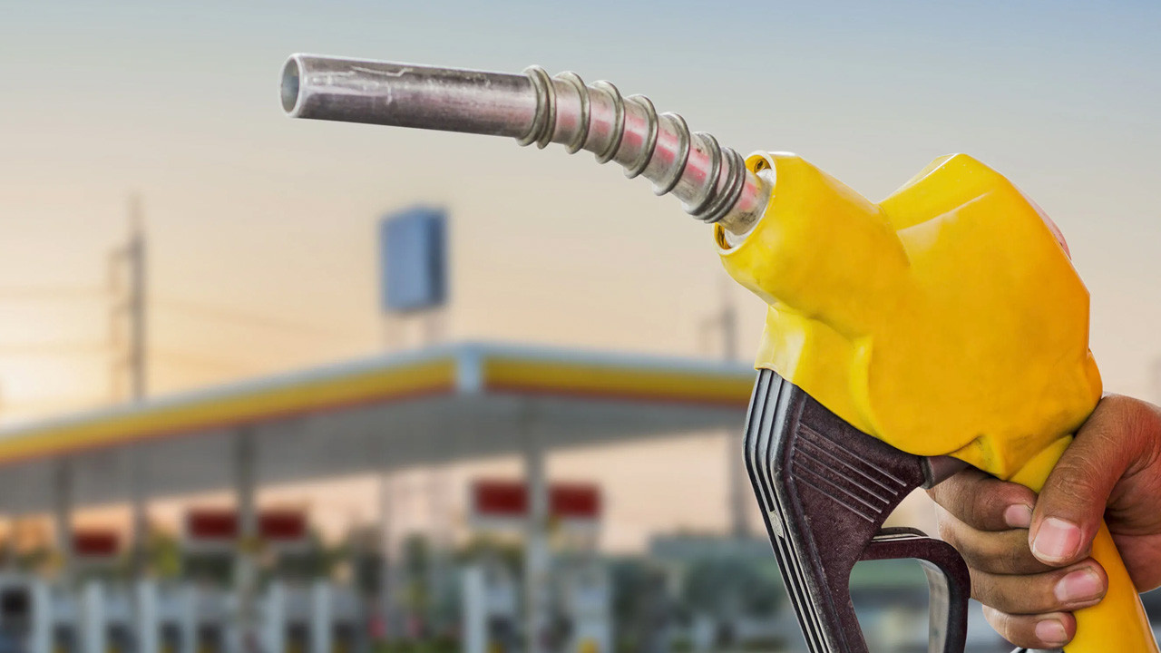 Motorine gelecek rekor zam son anda düştü! Bu gece yarısı zam var