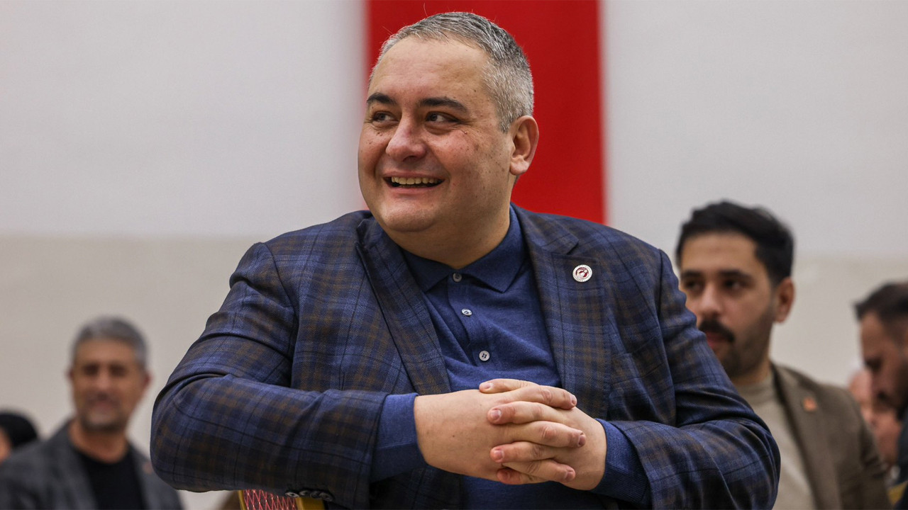 Ortada Kaldi Denen Mesut Ozarslan Sessizligini Bozdu 2 Partinin Ismini Verdi Ve