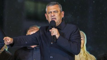 Özgür Özel’den mahkeme salonu iddiası: O gök kubbeyi tepenize yıkacağız