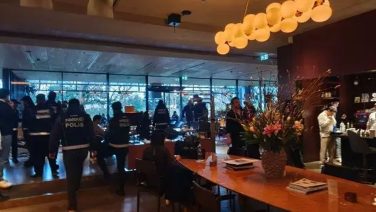 Uyuşturucu soruşturması: Ünlülerin toplandığı mekana 100 narkotik polisiyle baskın!