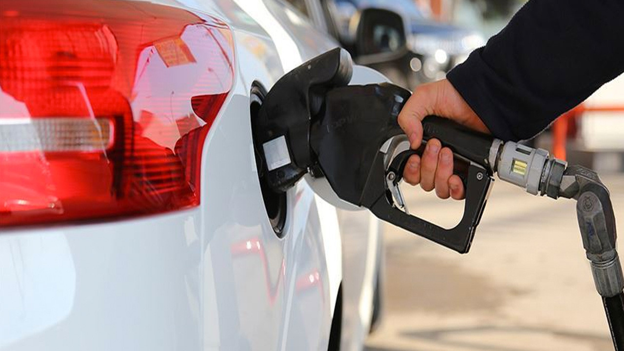 Benzin ve motorine kallavi zam! İstanbul’da 60 lirayı aştı, tabela değişti, cep yakan fiyatlar