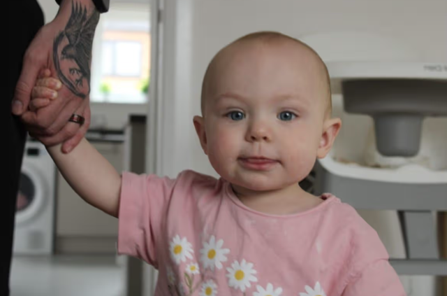 Covid taşa çevirdi! 17 aylık bebek ağlarken bir anda taşlaştı doktorlar bile... - Resim: 1