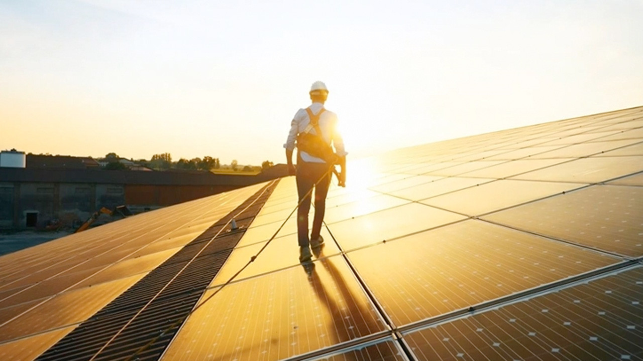 CW Enerji, bir firmanın çatısına GES kurulumunu tamamladı