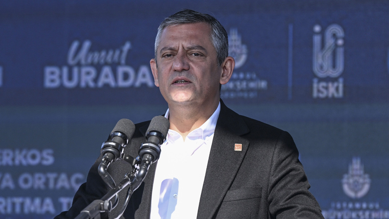 Özgür Özel: İran’da rejim değişikliği 300 savaş uçağının ölüm yağdırmasıyla olmaz